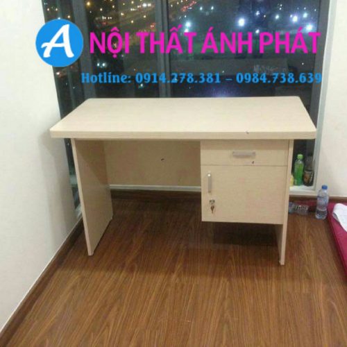 thanh-ly-ban-hoc-chei-1m2