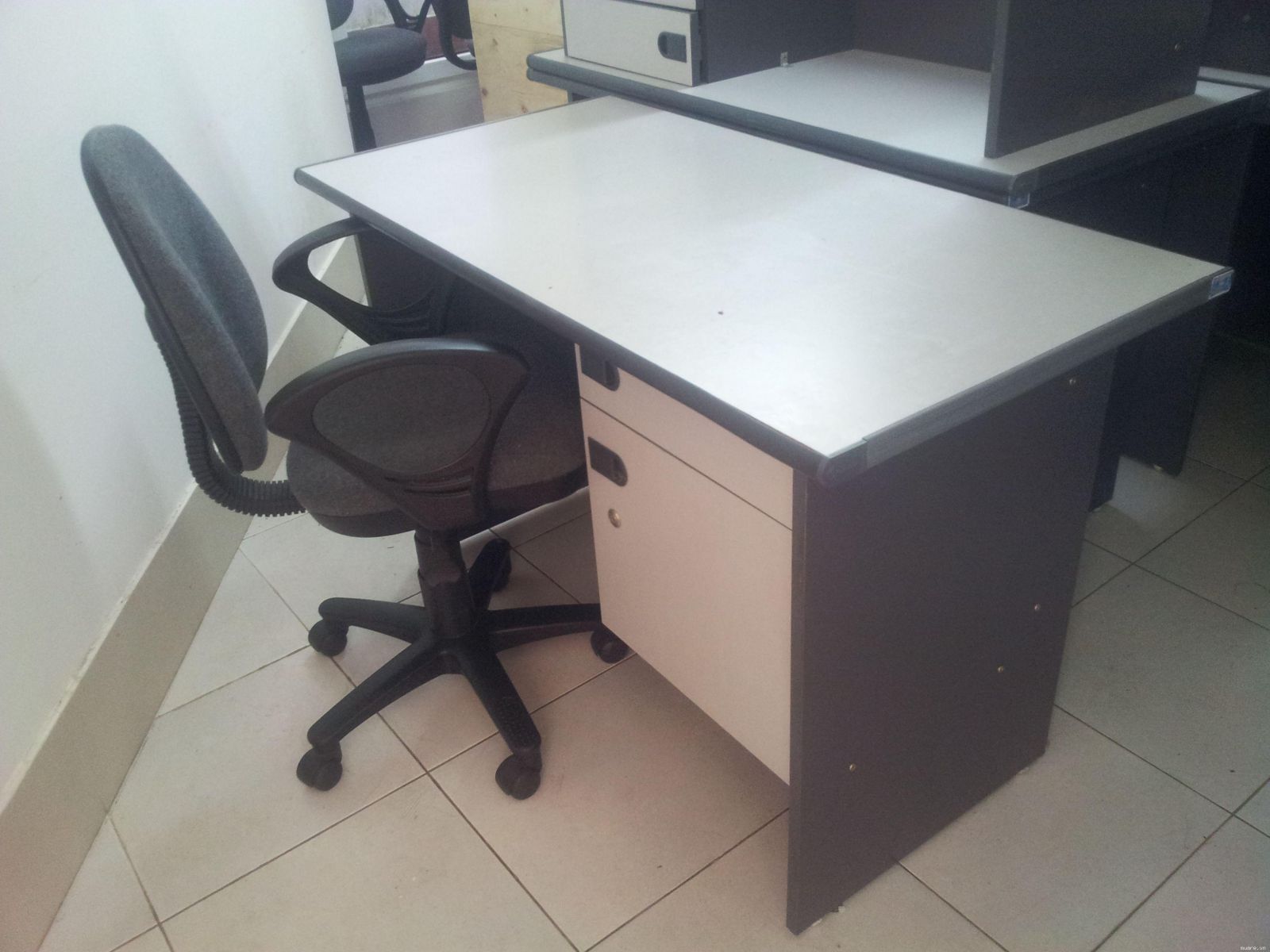 Tủ tài liệu văn phòng cánh lùa – 15+ mẫu bền đẹp, tối ưu diện tích cho mọi doanh nghiệp 3 Tủ tài liệu văn phòng cánh lùa chất lượng cao