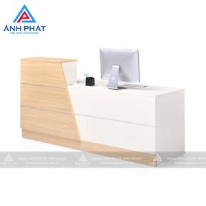 Bàn quầy lễ tân thanh lý 2m55 cao 1m1 Bàn quầy lễ tân thanh lý 2m55 cao 1m1